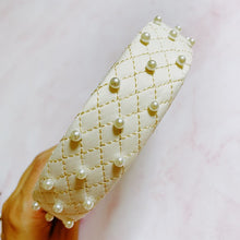 Load image into Gallery viewer, Quilted Elegance Pearl Headband
